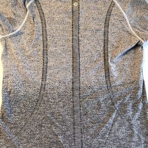 Lululemon Swiftly tech short sleeve shirt